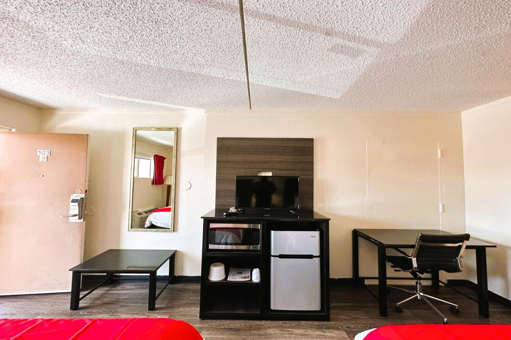 Oyo Hotel San Antonio Lackland Afb Seaworld Hwy 90 W Buitenkant foto