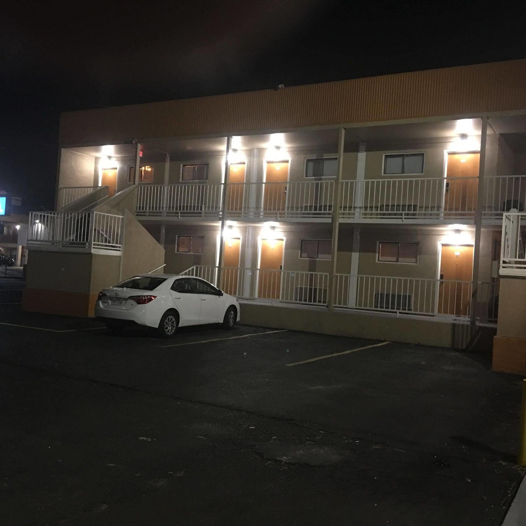 Oyo Hotel San Antonio Lackland Afb Seaworld Hwy 90 W Buitenkant foto