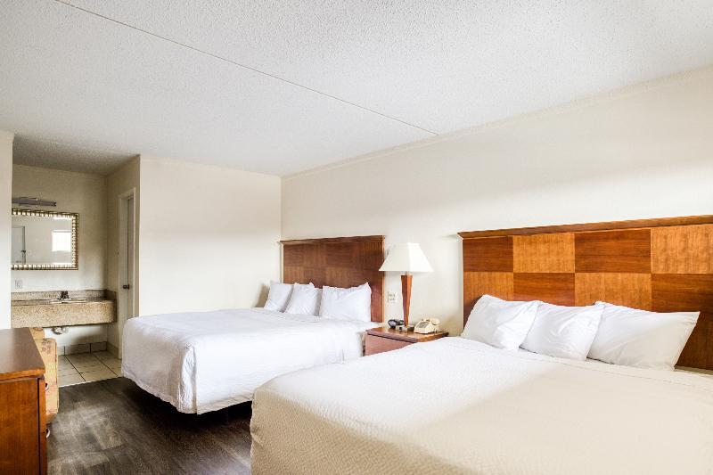 Oyo Hotel San Antonio Lackland Afb Seaworld Hwy 90 W Buitenkant foto